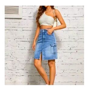 🎉HOST PICK🎉 New cargo denim skirt